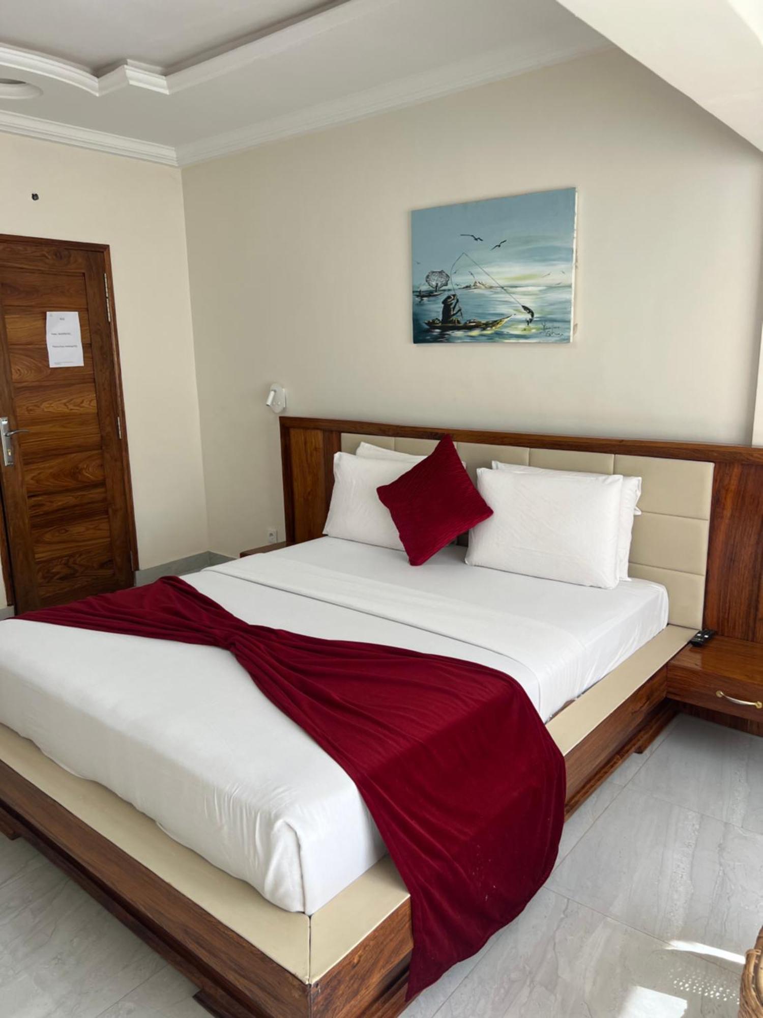 Mag Palace Hotel Bissau Bagian luar foto