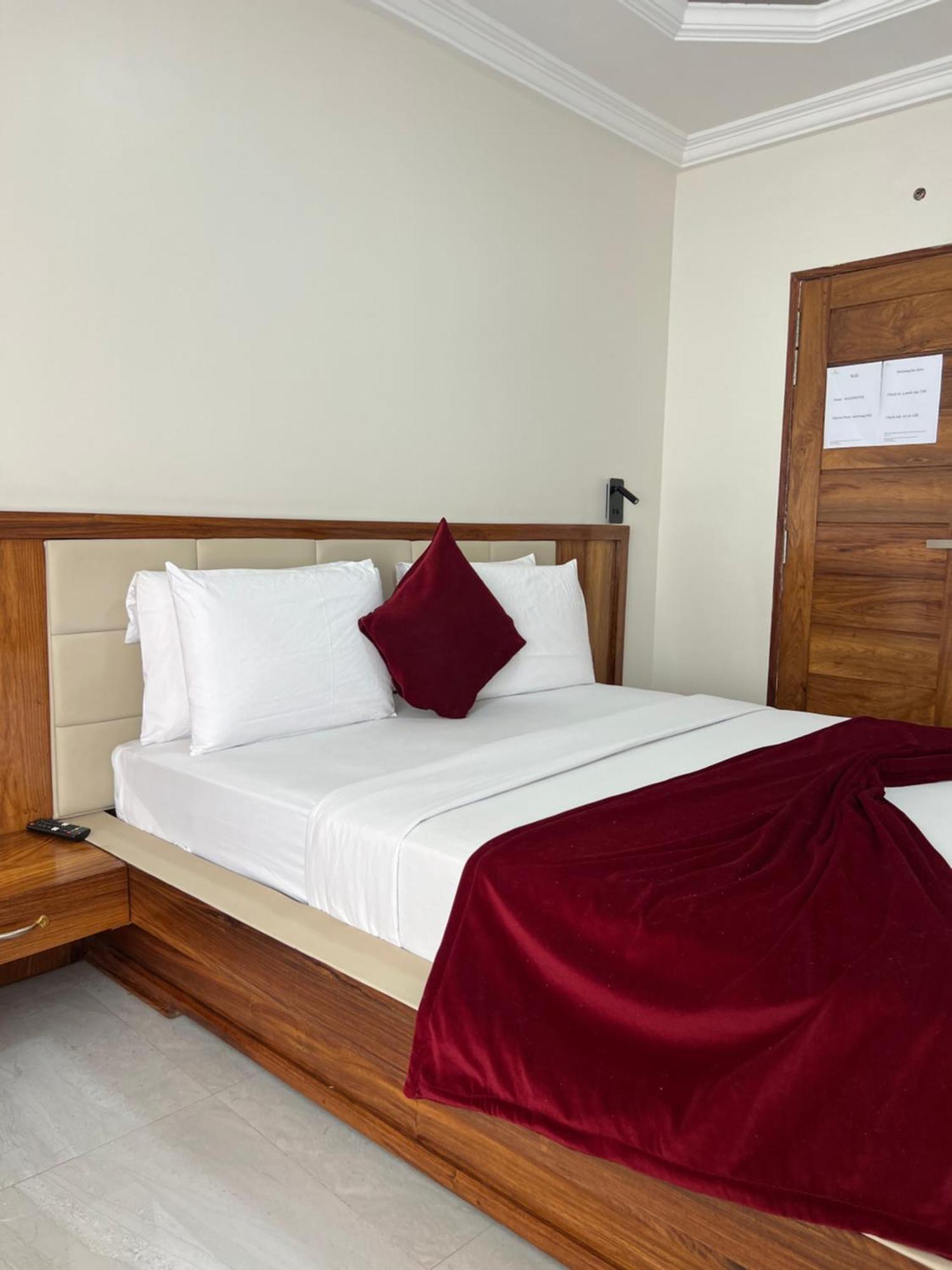 Mag Palace Hotel Bissau Bagian luar foto